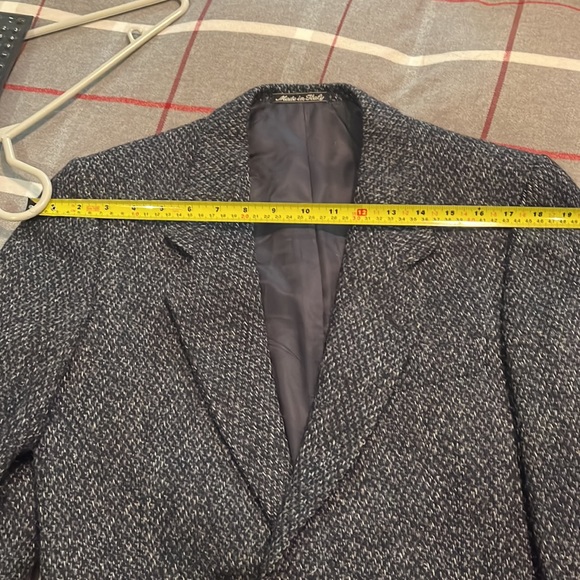 SMALL/MED. Stolen from the men’s closet.  Italian Wool/Alpaca vintage blazer. A+ - Picture 11 of 12